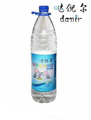 �}�ߠ����׃����õ͵V���|(zh��)ɽȪˮ1.7L