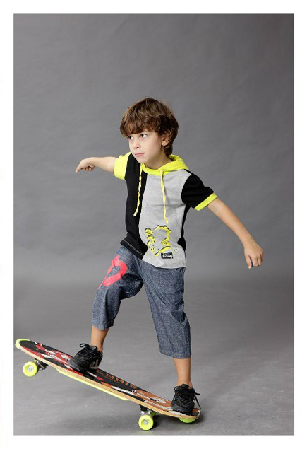 ��ʿ��С����ͯ�b