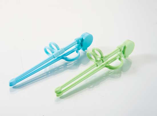  ���ט�����֮�ǃ�ͯ������