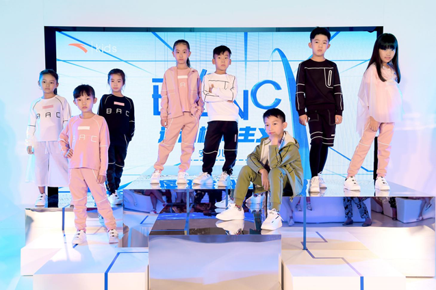 ��̤��ͯ�l��Blancϵ�������㿴�����\�ӘO�����x��