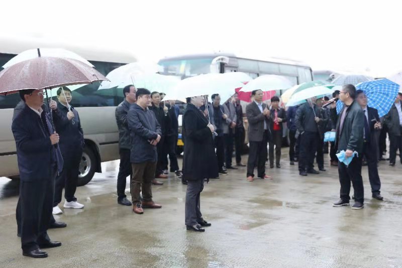 �������ʳƷϲӭ�����¸ɿh�I(l��ng)��(d��o)ҕ�셢�^