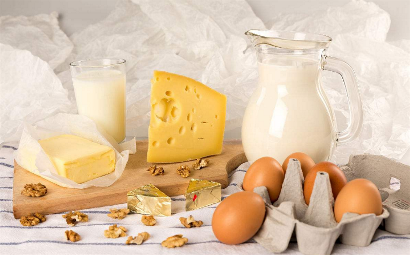 ȫ������Ʒ���׃r��ָ���½�0.4��