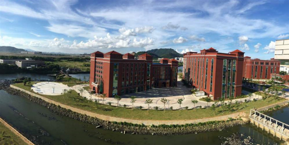 ��Ȼ��ʿ������ح�����������µ�Ʒ�|(zh��)�I�B(y��ng) 60�|���������������c���\��