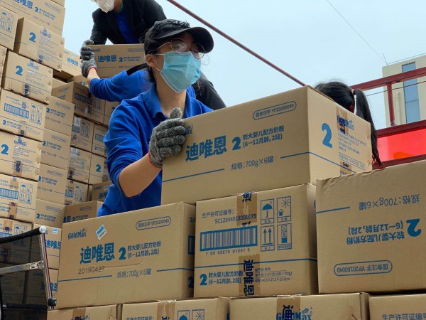 ���F�����L�ڣ�����Ӳ�˾�ٛ1700�fԪ�ߺ������F�����̷۹�������