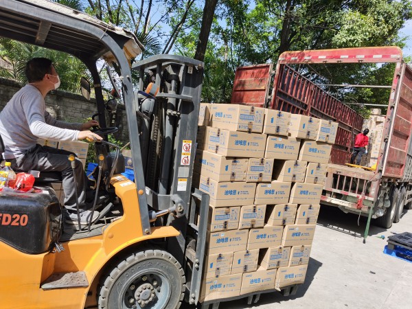 �����ό����������ǻ������ͬ��ٛ100�fԪ��Ψ���̷�